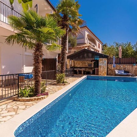 Cozy Apartment In Krk With Kitchen Krk Town Dış mekan fotoğraf
