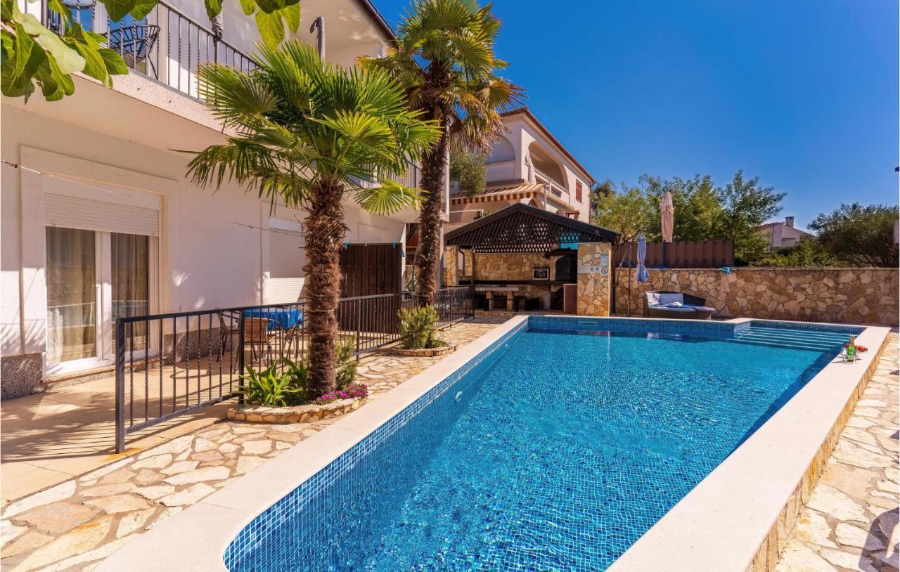 Cozy Apartment In Krk With Kitchen Krk Town Dış mekan fotoğraf